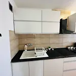 View Проживание в семье Варшава