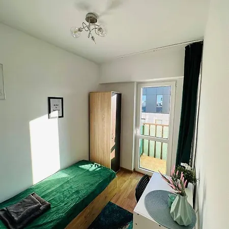 View Δωμάτια σε οικογενειακή κατοικία Βαρσοβία